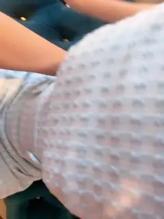 顶级蜂腰翘臀,极品身材2️⃣