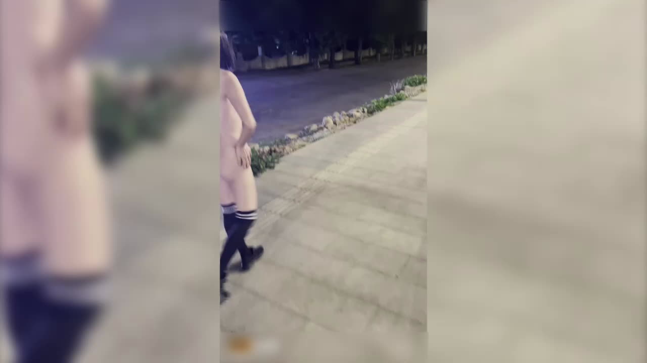 露出界扛把子婷婷再现广州街头，性感撩人！引众人围观吃瓜，黑料不断！