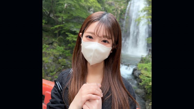 初摄影・露脸！！一面在托儿所打工一面就读大学的可爱妹子奈奈！！ FC2-PPV-3610539